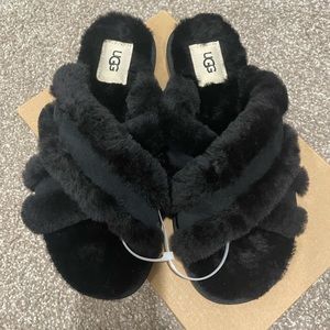 🆕 UGG Scuffita slip-on sandals